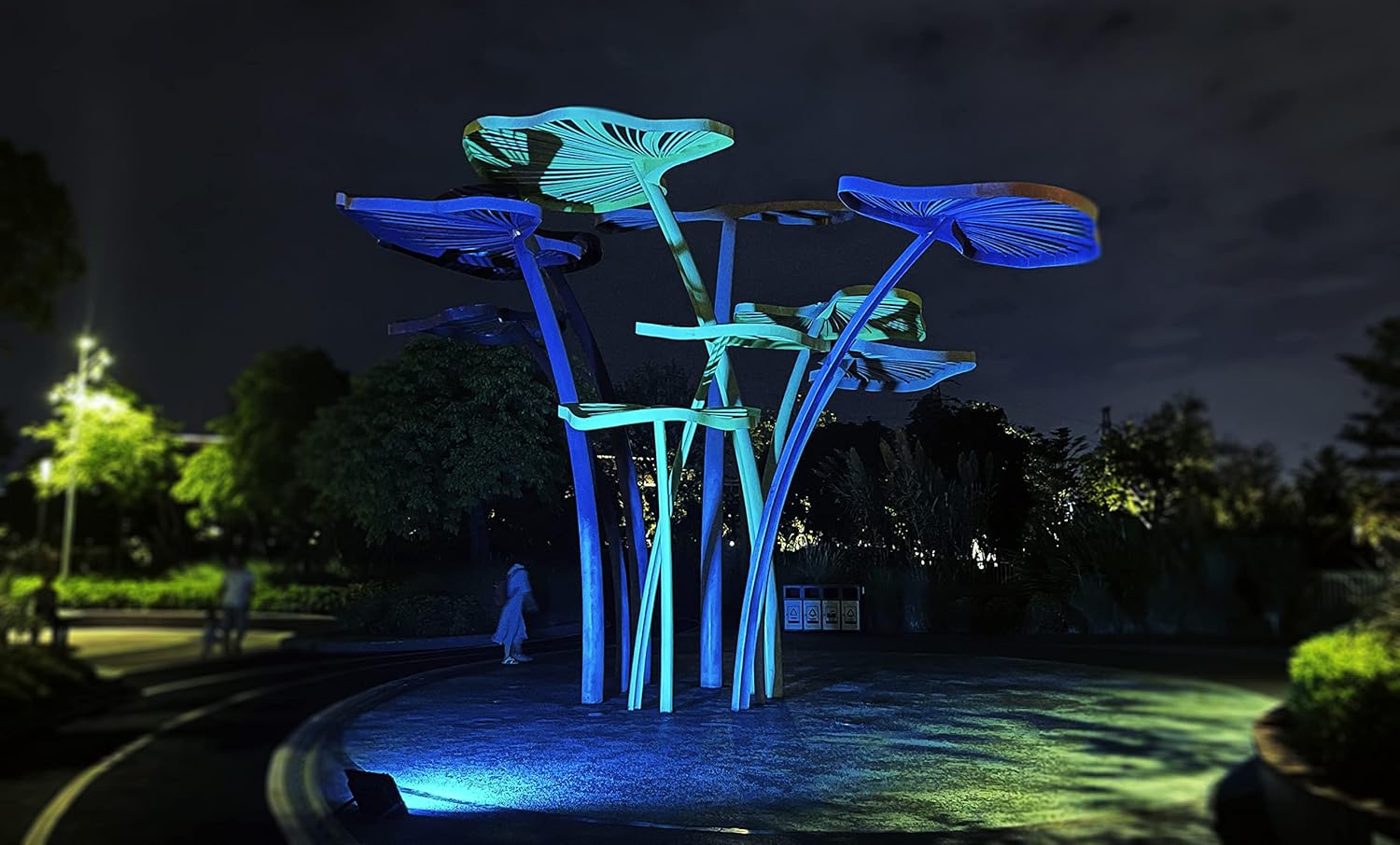 Proiector solar led RGB, contol prin aplicatie, difuzor, telecomanda, 800W, culoare negru